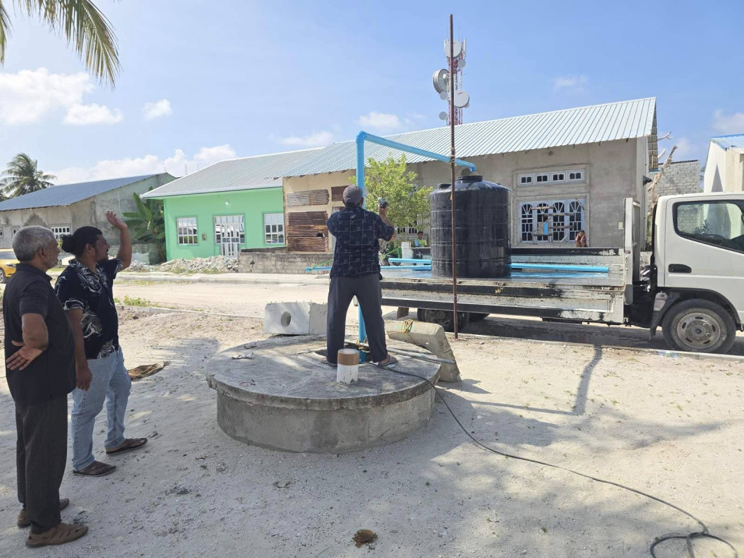 ވާރޭ ނުވެހި ގިނަ ދުވަސްތަކެއް ވެފައިވާތީ، ވިލިނގިލީގެ މަގުތަކުގައި ހިރަފުސް ގަދަވެ ރައްޔިތުންނަށް ކުރިމަތިވަމުންދާ އުނދަގޫތަކަށް ހައްލެއް ހޯދައިދިނުމަށްޓަކައި، ފެނަކަ ވިލިނގިލީ ބްރާންޗުގެ އެހ